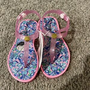 NWT girls cushion sandals size 11-12t